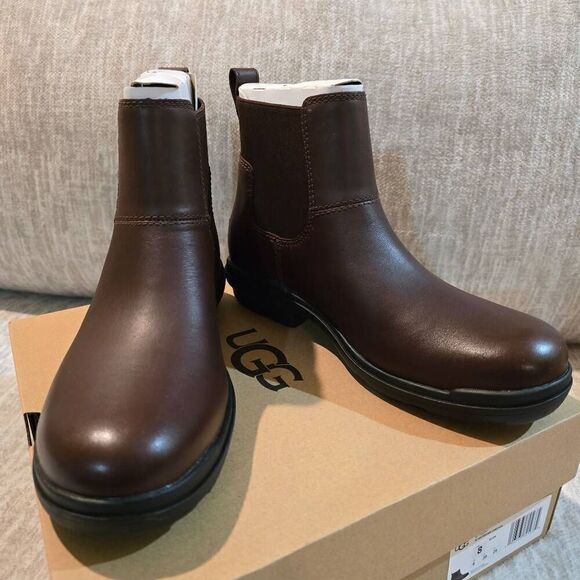 UGG - W HAPSBURG CHELSEA BOOTS - SZ. 8 - Picture 2 of 12